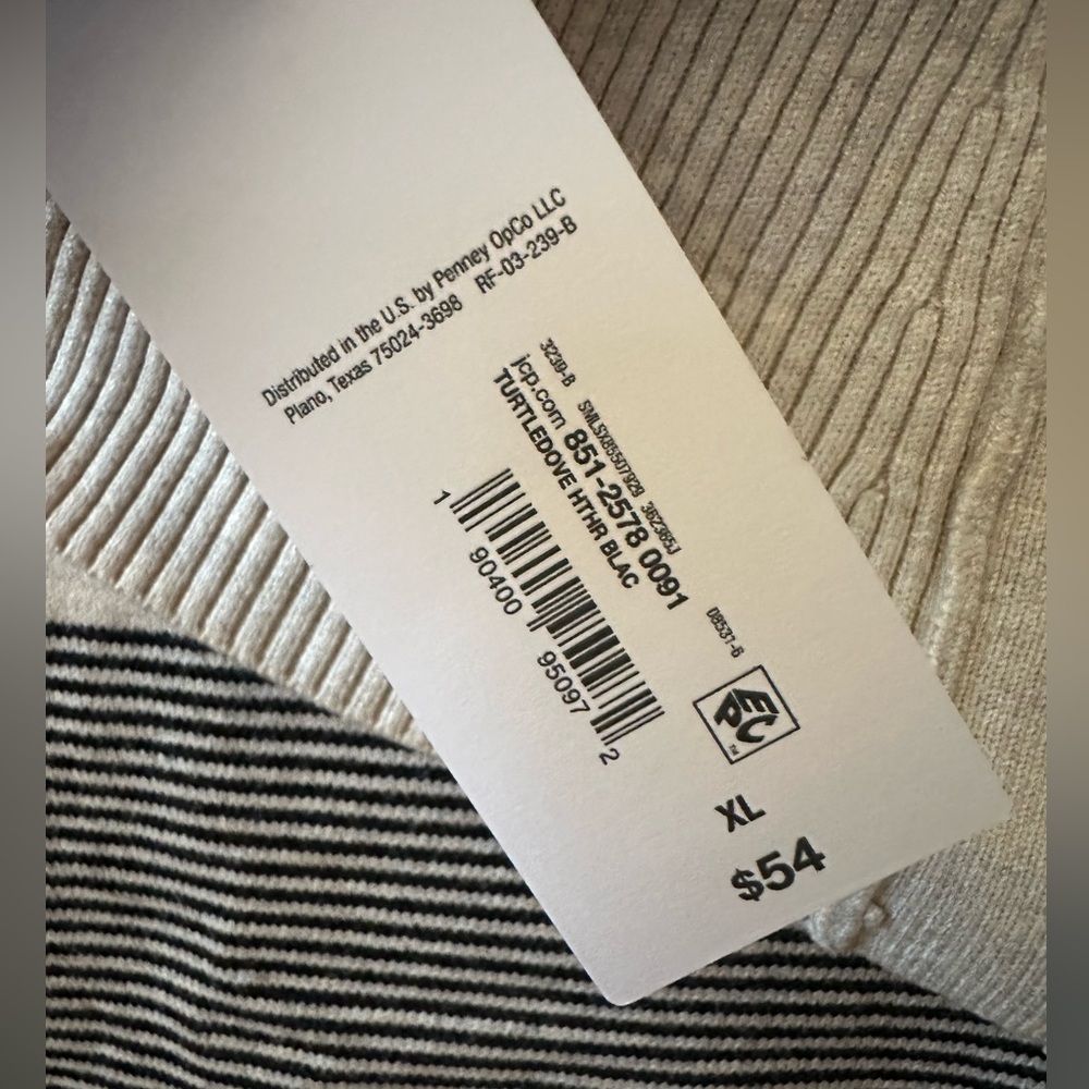 Liz Claiborne Ribbed Knit Sweater in Tan and Black - Picture 7 of 8